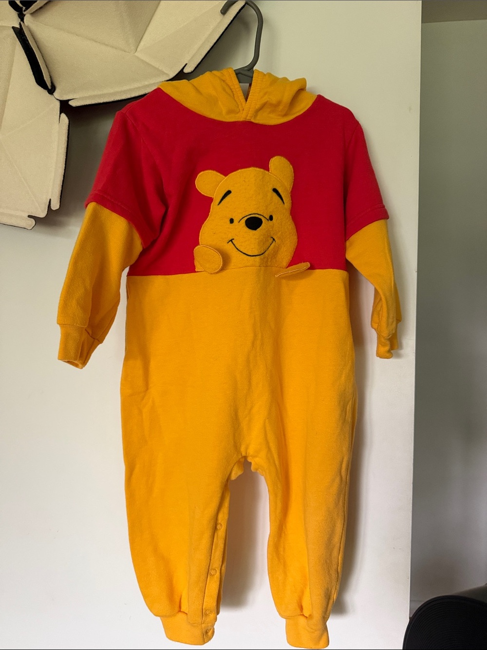 Vintage Disney Winnie the Pooh y2k 90’s bodysuit hood with ears! 2T